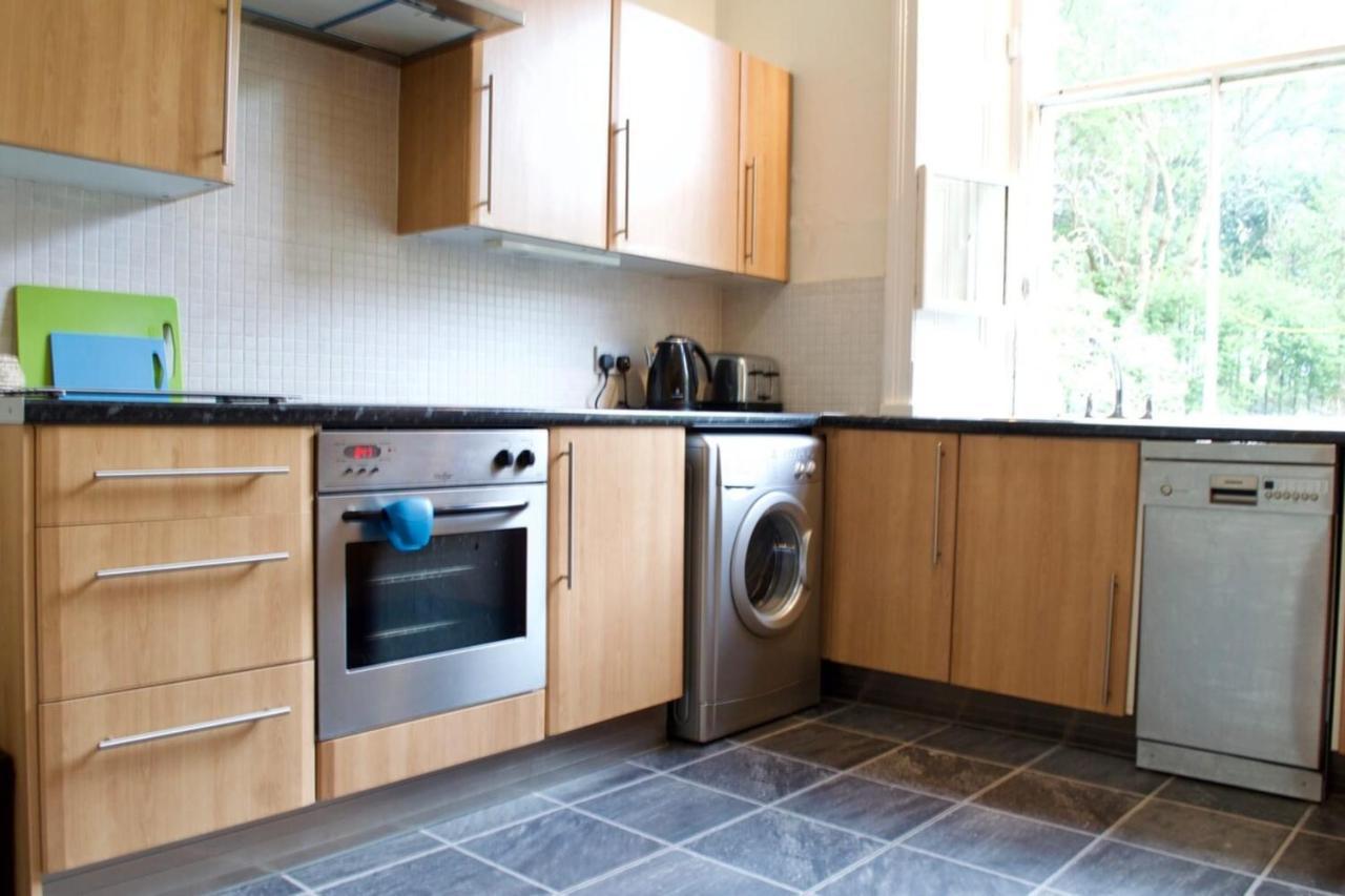 Beautiful Traditional 3 Bedroom In Appartement